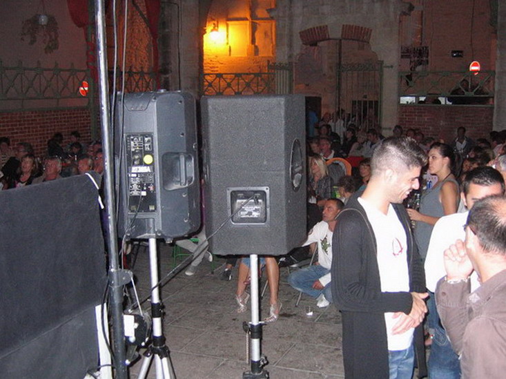 c_090.jpg